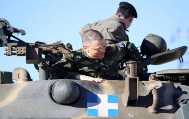 «Εφοδος» Α/ΓΕΣ σε Μονάδα Τεθωρακισμένων! (εικόνες)